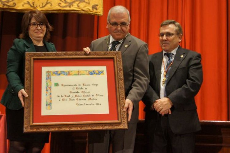 El Ayuntamiento de Totana concede el título de Cronista de la Ciudad al profesor, Juan Cánovas Mulero, en un acto institucional al que asistieron más de 250 personas