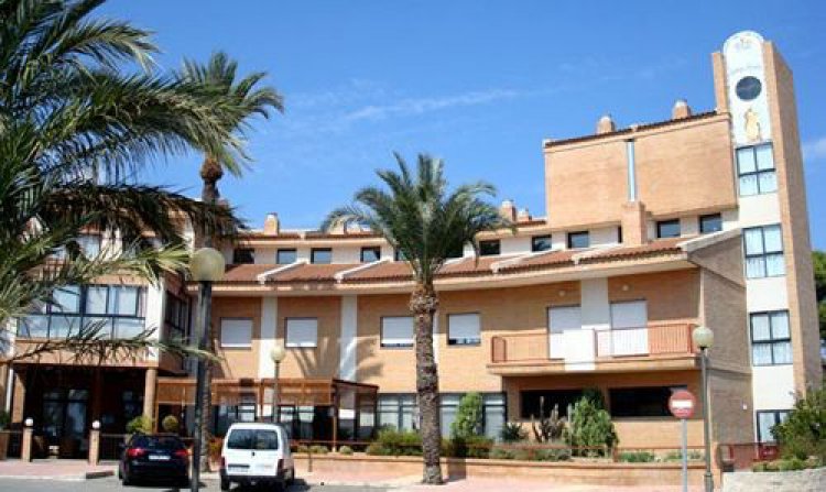 El Ayuntamiento de Totana adjudica la gestión del servicio público de atención especializada a personas mayores en la Residencia “La Purísima” a la mercantil Clece S.A.