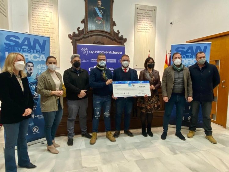 La 'VIII San Silvestre Ciudad de #Lorca' recauda 2.815 euros para el #RetoYoSiPuedo a beneficio de Alzheimer Lorca
