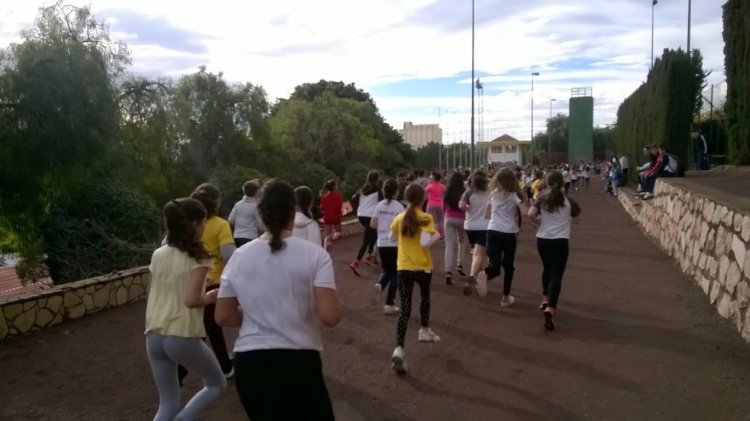 La Concejalía de Deportes. Ayuntamiento de Lorca organiza una jornada de campo a través escolar en la que participarán más de 1.300 alumnos lorquinos procedentes de 17 centros educativos