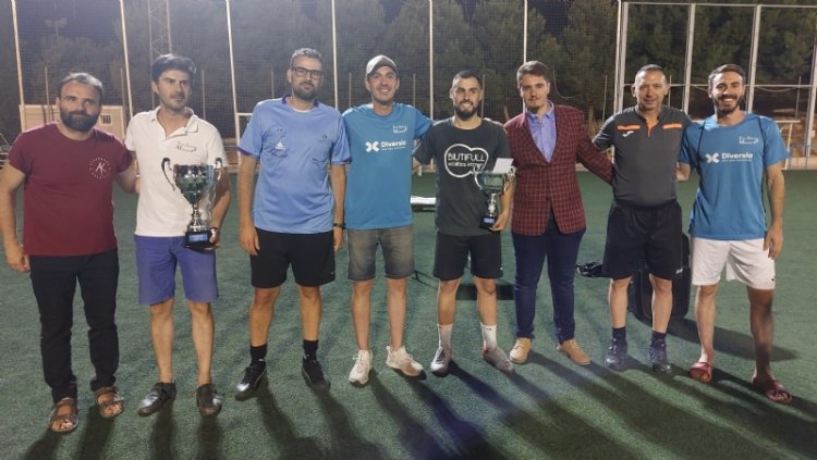 "Migas Electrodomésticos" se proclama campeón de las XII Horas de Fútbol-7 celebradas en la Ciudad Deportiva "Valverde Reina", y organizadas por la Asociación de Árbitros de Totana