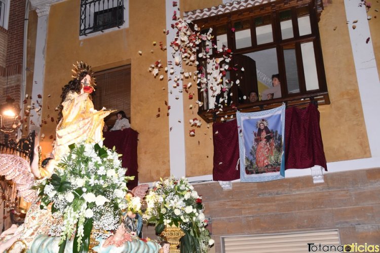 Fotos y Videos: Solemne procesión con la imagen de Santa Eulalia y Ofrenda Floral