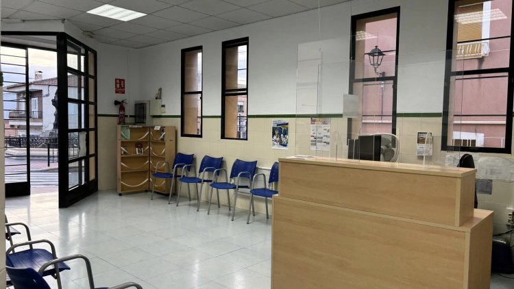 El Ayuntamiento mejora en el Consultorio Médico de Aledo.